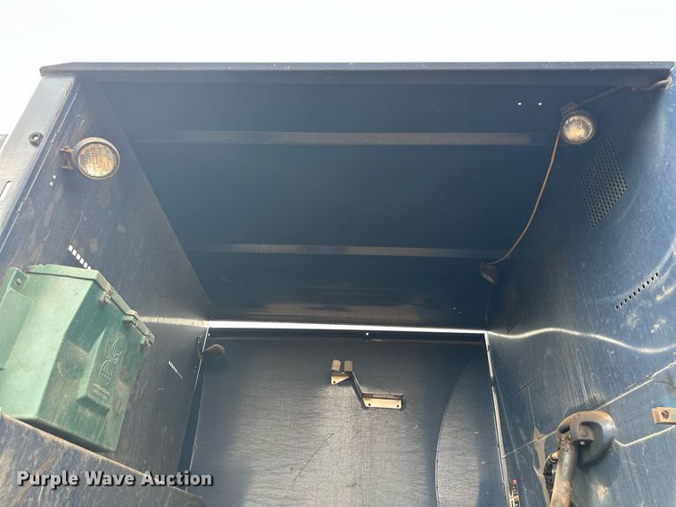 image for item MQ9519 2007 International 4400  refuse truck