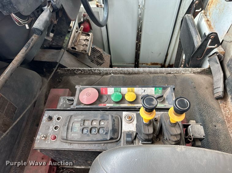 image for item MQ9519 2007 International 4400  refuse truck