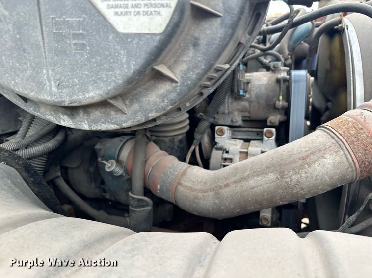 image for item MQ9519 2007 International 4400  refuse truck