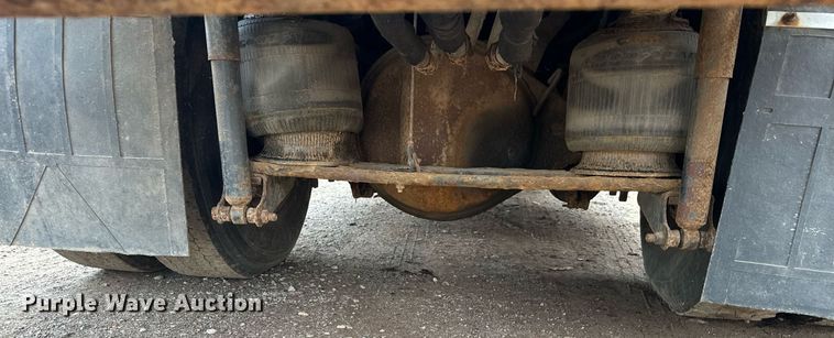 image for item MQ9519 2007 International 4400  refuse truck