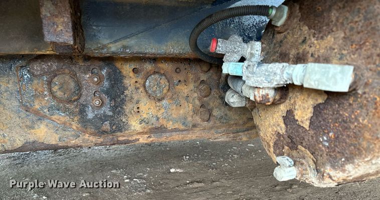 image for item MQ9520 2006 International 7400  refuse truck