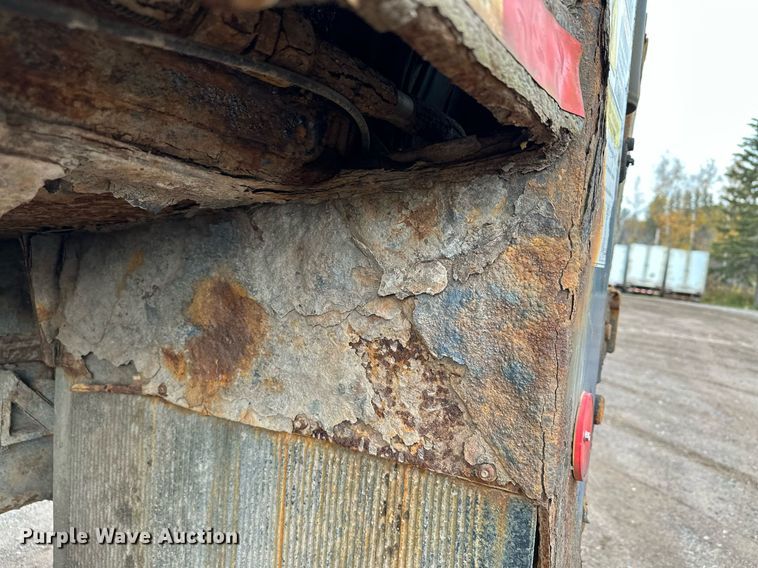 image for item MQ9521 2007 International 7400  refuse truck