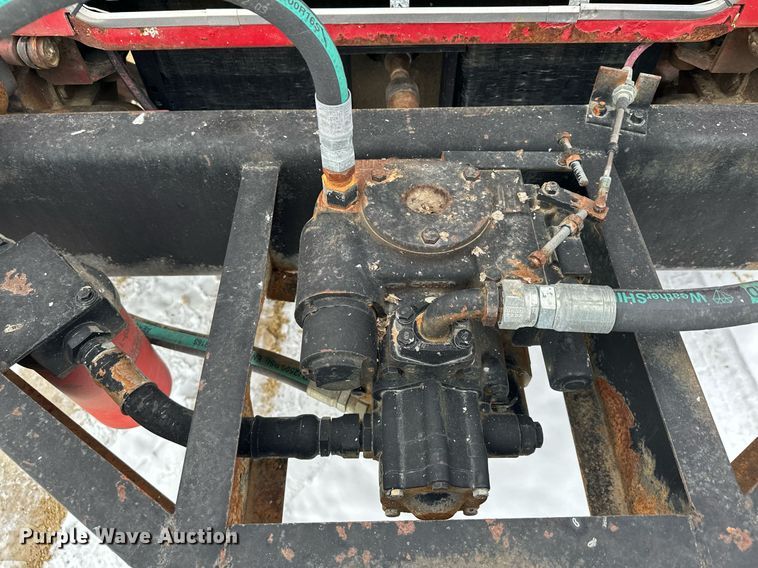 image for item MQ9528 1984 Mack R686ST  spreader truck