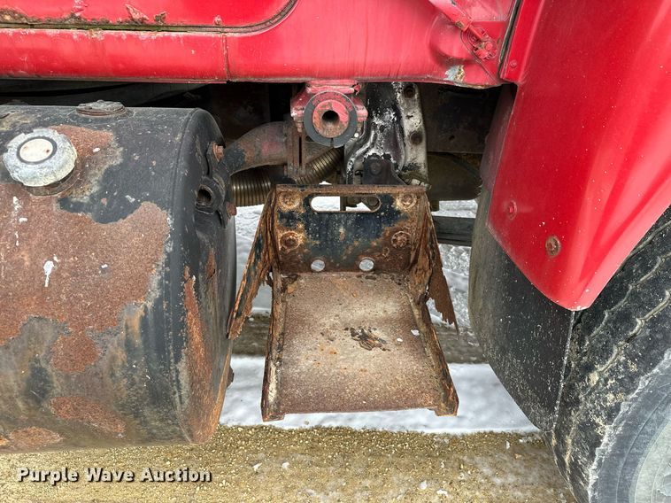 image for item MQ9528 1984 Mack R686ST  spreader truck