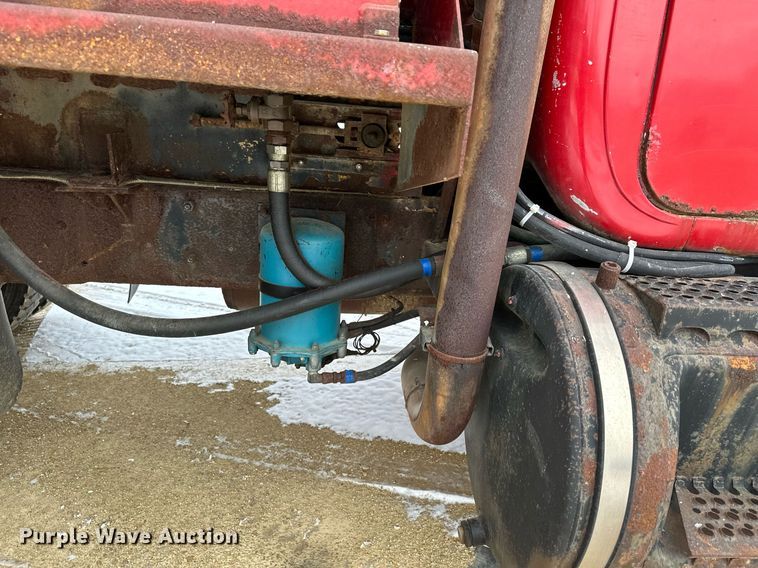 image for item MQ9528 1984 Mack R686ST  spreader truck