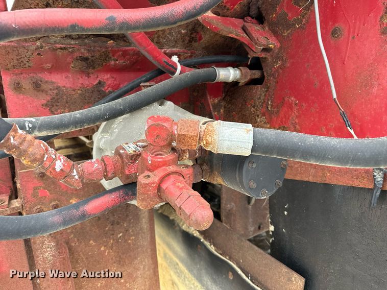 image for item MQ9528 1984 Mack R686ST  spreader truck