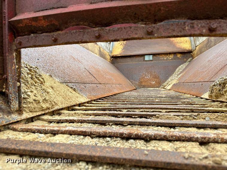 image for item MQ9528 1984 Mack R686ST  spreader truck