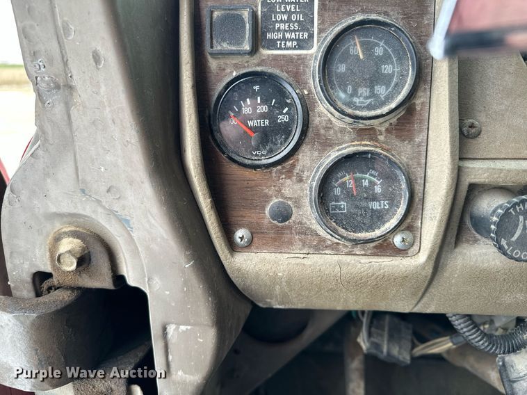 image for item MQ9528 1984 Mack R686ST  spreader truck