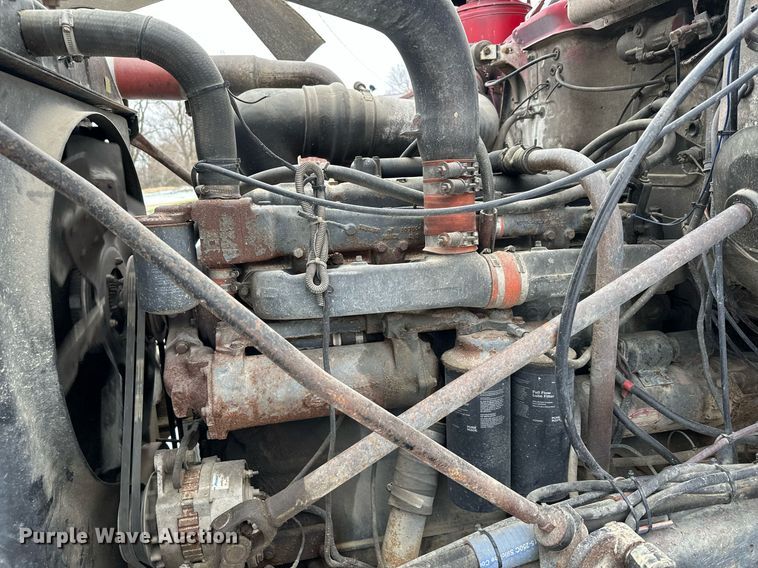 image for item MQ9528 1984 Mack R686ST  spreader truck