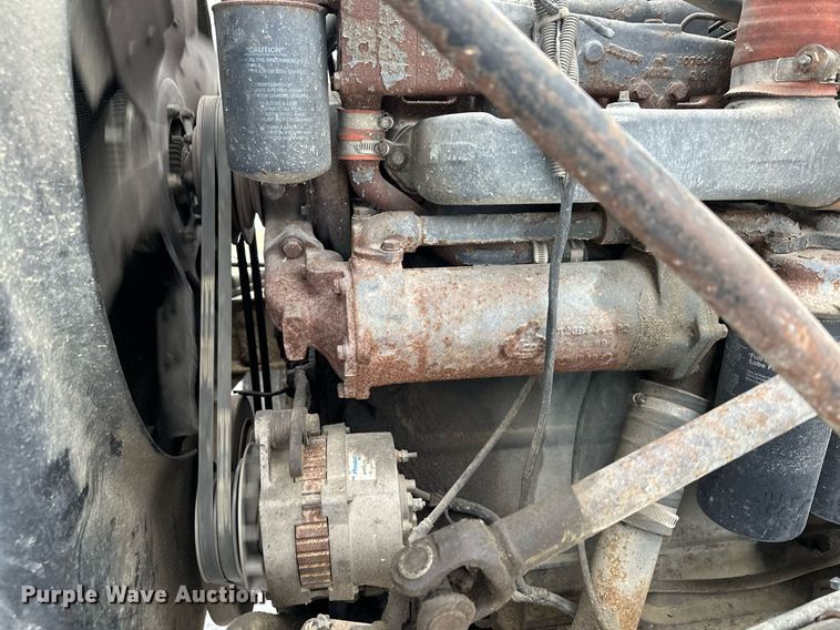 image for item MQ9528 1984 Mack R686ST  spreader truck