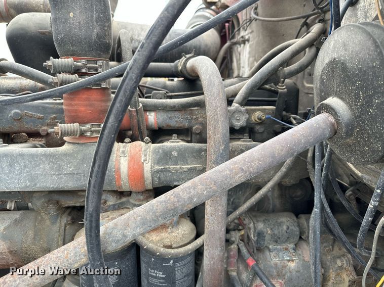 image for item MQ9528 1984 Mack R686ST  spreader truck