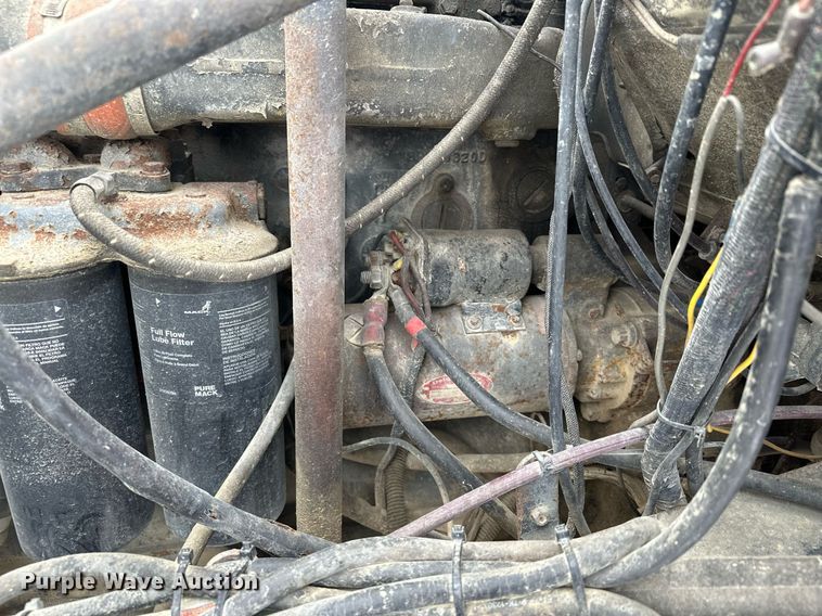 image for item MQ9528 1984 Mack R686ST  spreader truck