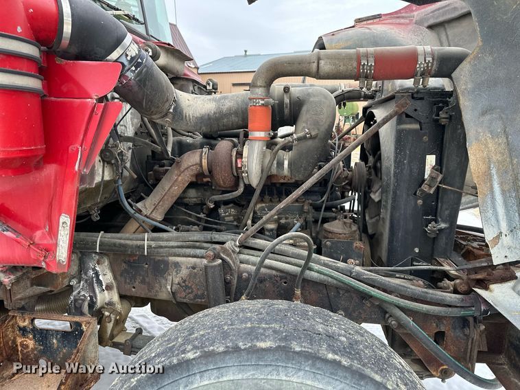 image for item MQ9528 1984 Mack R686ST  spreader truck