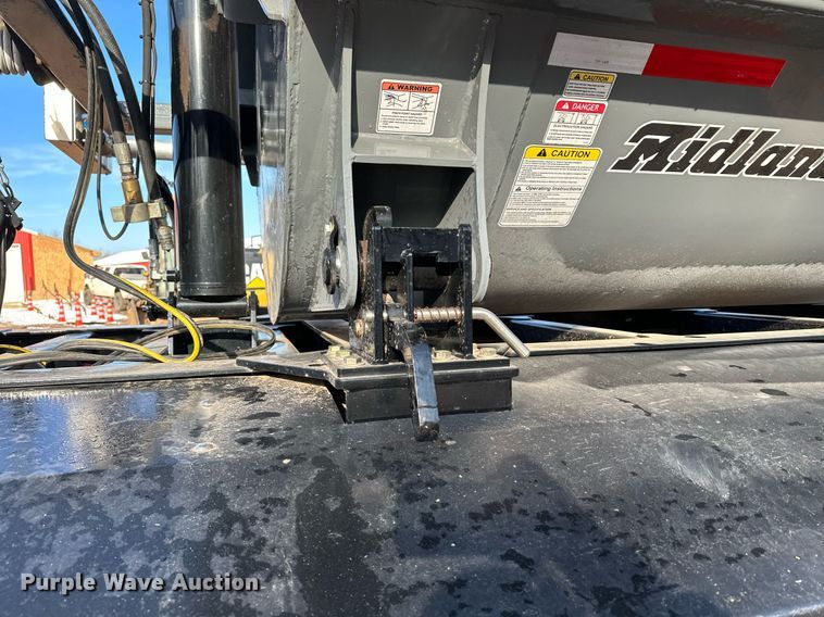 image for item MQ9529 2022 Midland MG46TW3000  side dump trailer