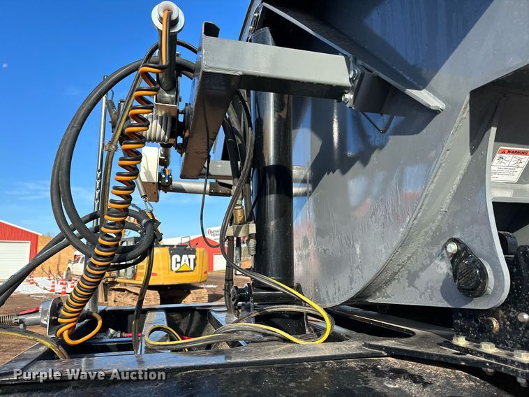 image for item MQ9529 2022 Midland MG46TW3000  side dump trailer