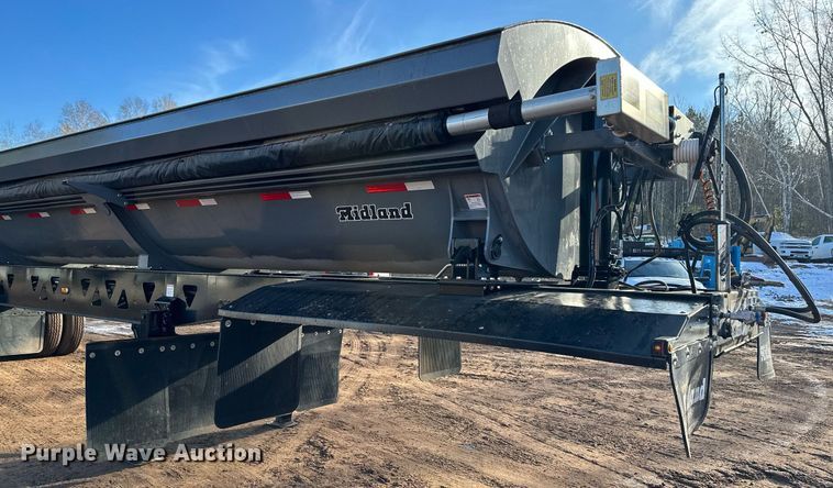 image for item MQ9529 2022 Midland MG46TW3000  side dump trailer