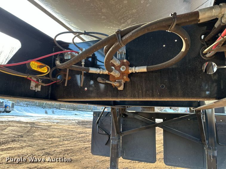 image for item MQ9529 2022 Midland MG46TW3000  side dump trailer