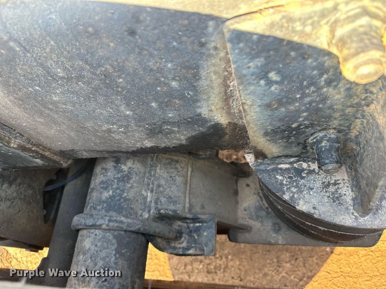 image for item MQ9530 2005 Peterbilt 357  semi truck