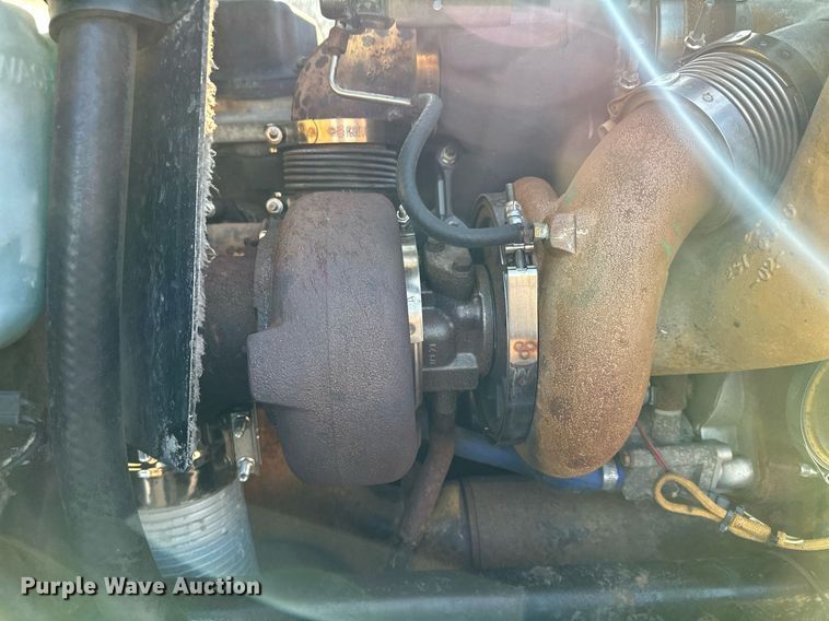 image for item MQ9530 2005 Peterbilt 357  semi truck