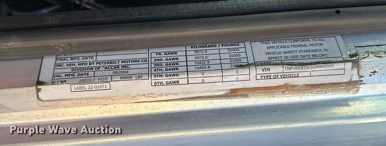 image for item MQ9530 2005 Peterbilt 357  semi truck