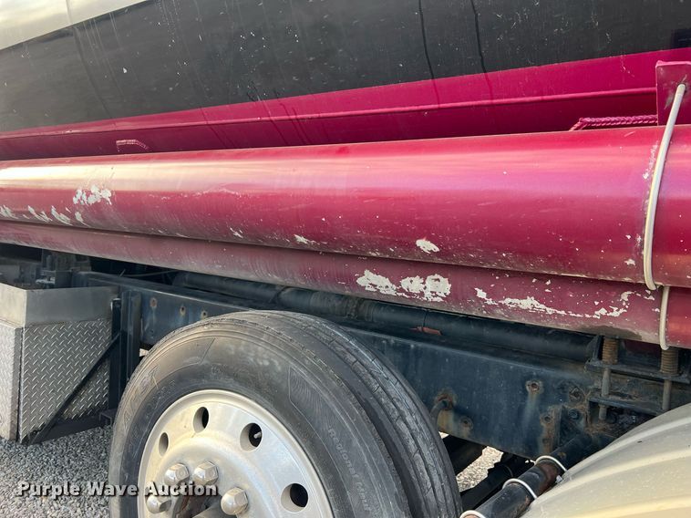 image for item NI9129 1997 Kenworth T2000  fuel truck