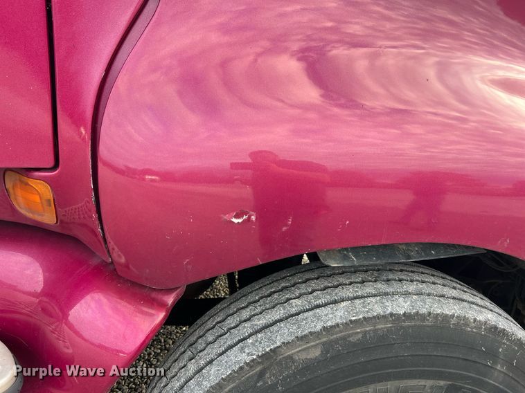 image for item NI9129 1997 Kenworth T2000  fuel truck