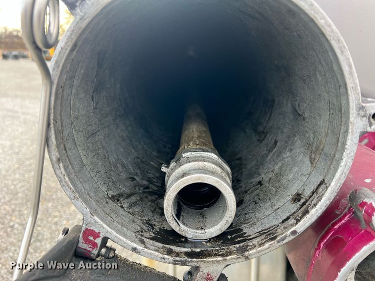 image for item NI9129 1997 Kenworth T2000  fuel truck