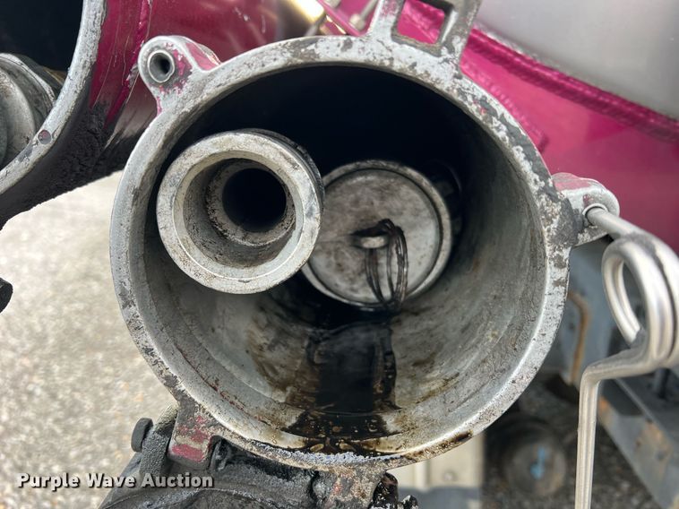 image for item NI9129 1997 Kenworth T2000  fuel truck