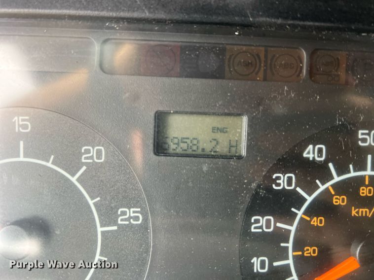 image for item NI9129 1997 Kenworth T2000  fuel truck