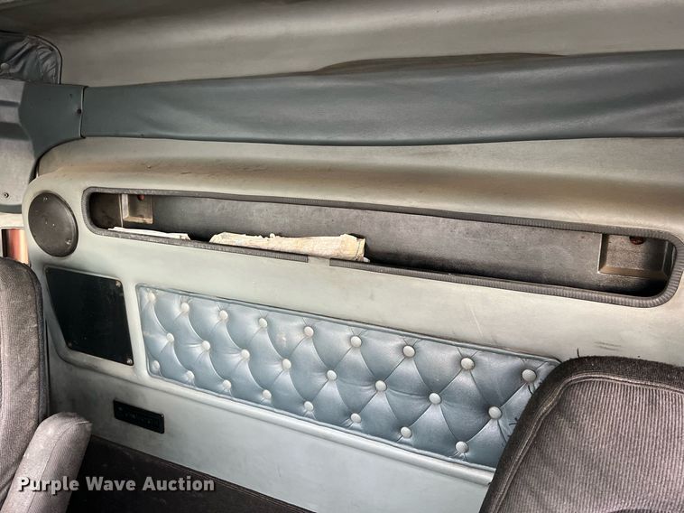 image for item NI9129 1997 Kenworth T2000  fuel truck