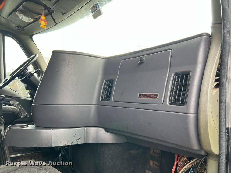 image for item NI9129 1997 Kenworth T2000  fuel truck