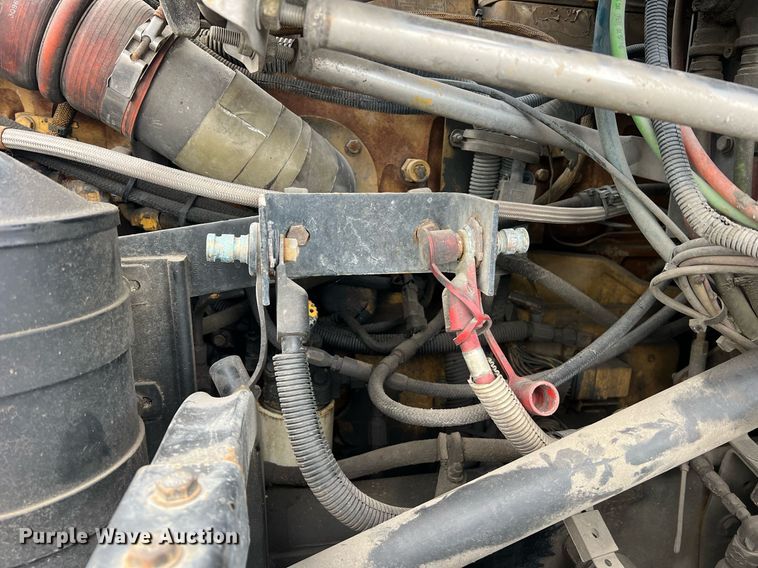 image for item NI9129 1997 Kenworth T2000  fuel truck