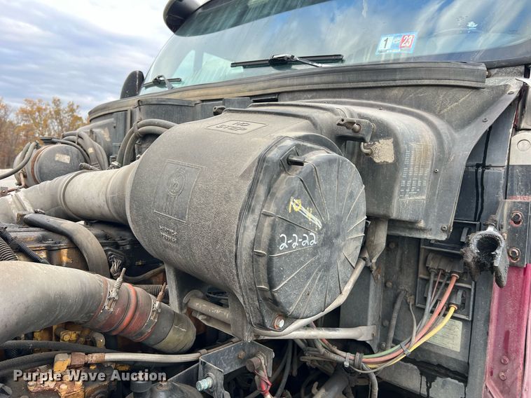 image for item NI9129 1997 Kenworth T2000  fuel truck