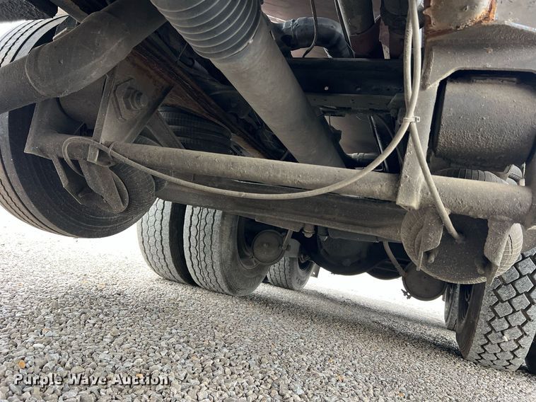 image for item NI9129 1997 Kenworth T2000  fuel truck