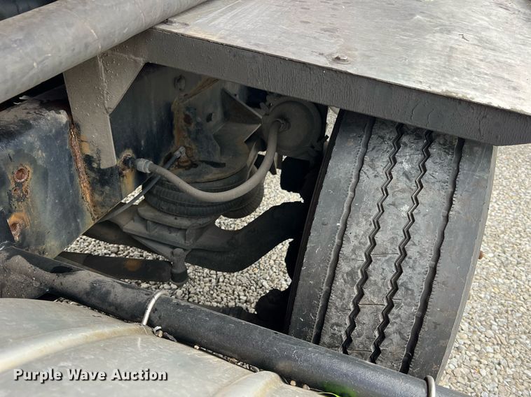 image for item NI9129 1997 Kenworth T2000  fuel truck