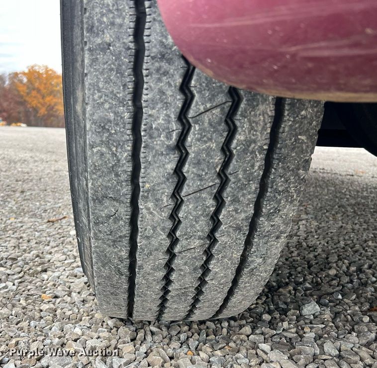 image for item NI9129 1997 Kenworth T2000  fuel truck