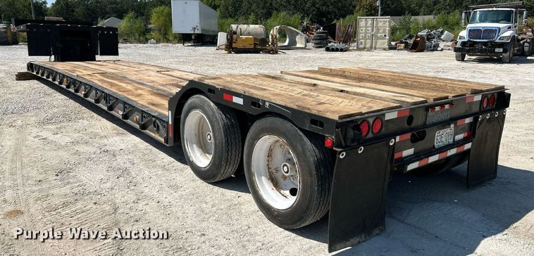 image for item NL9675 1991 Talbert TDW-30-HRG-T1  lowboy equipment trailer