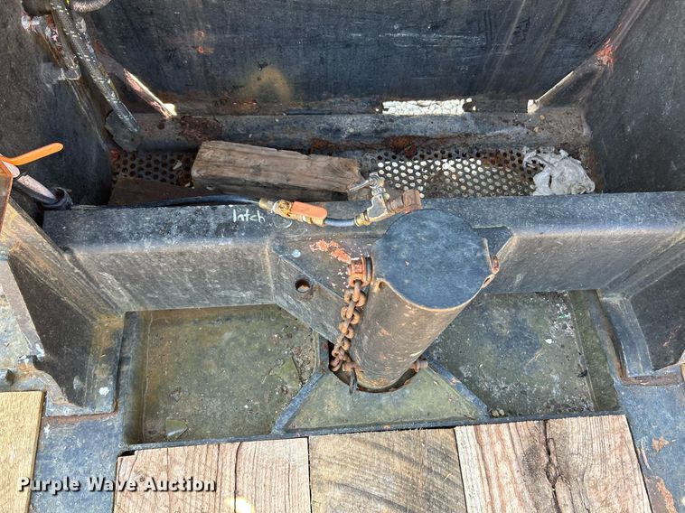 image for item NL9675 1991 Talbert TDW-30-HRG-T1  lowboy equipment trailer