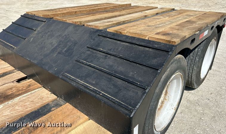 image for item NL9675 1991 Talbert TDW-30-HRG-T1  lowboy equipment trailer