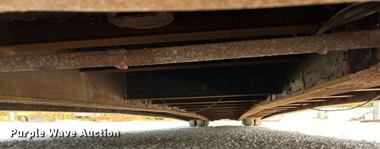 image for item NL9675 1991 Talbert TDW-30-HRG-T1  lowboy equipment trailer