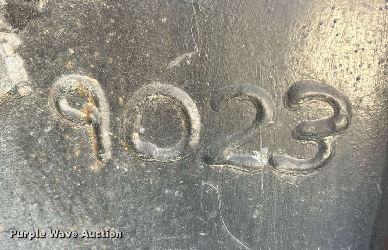 image for item NL9675 1991 Talbert TDW-30-HRG-T1  lowboy equipment trailer