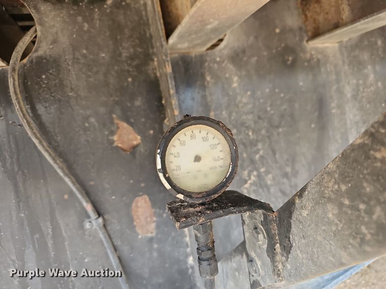 image for item NP9054 1995 Wabash  flatbed trailer