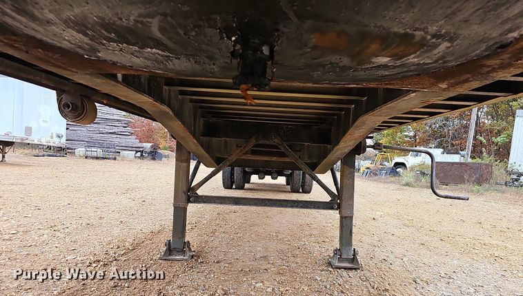 image for item NP9054 1995 Wabash  flatbed trailer