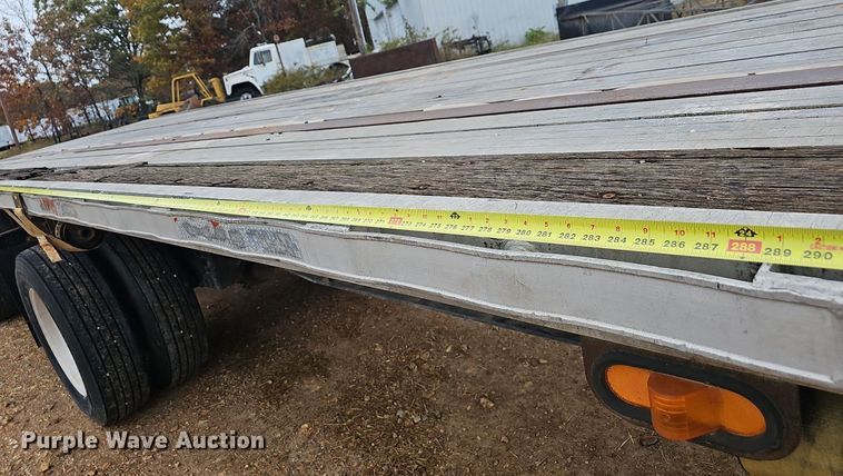 image for item NP9054 1995 Wabash  flatbed trailer
