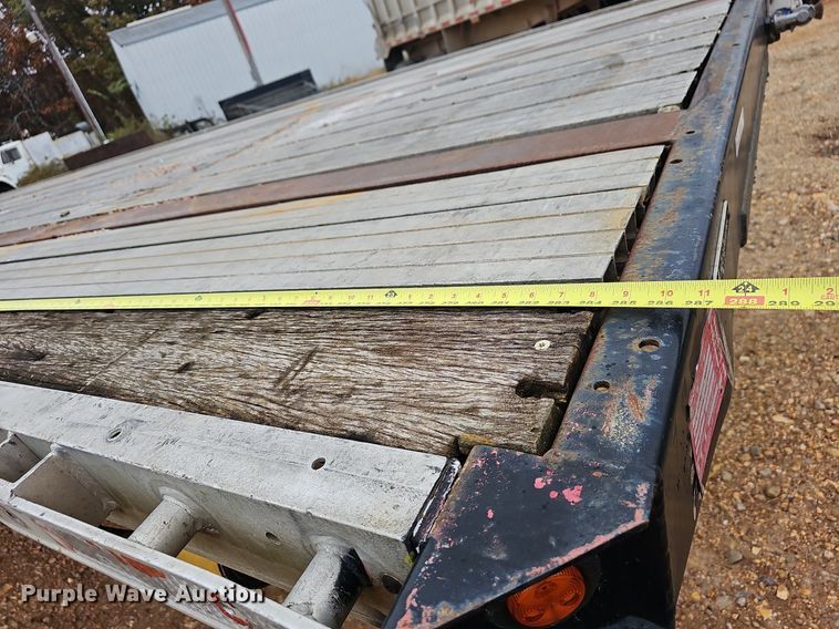 image for item NP9054 1995 Wabash  flatbed trailer