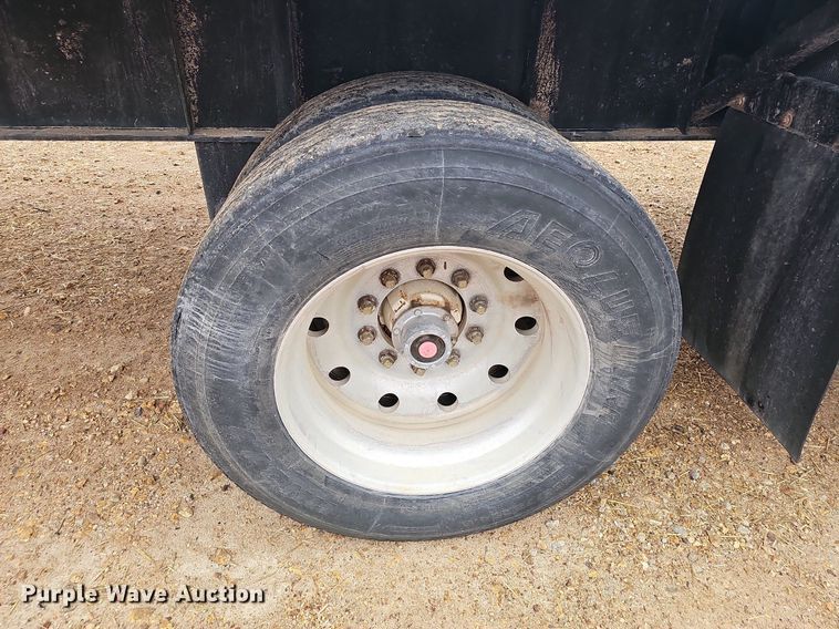 image for item NP9054 1995 Wabash  flatbed trailer