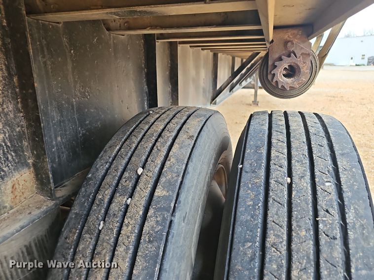 image for item NP9054 1995 Wabash  flatbed trailer