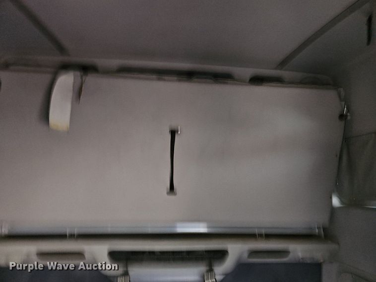 image for item NP9055 2011 Volvo VNL780  semi truck