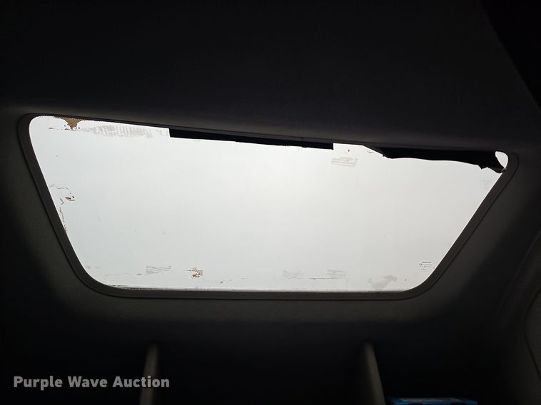 image for item NP9055 2011 Volvo VNL780  semi truck