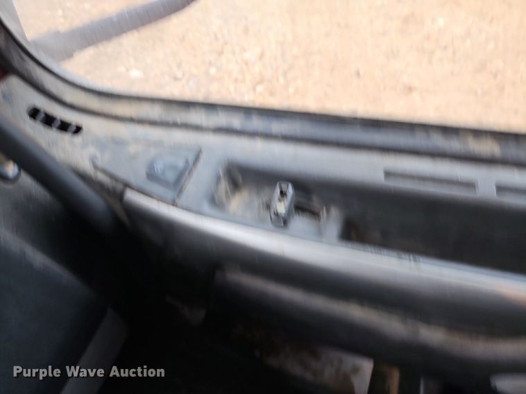 image for item NP9055 2011 Volvo VNL780  semi truck